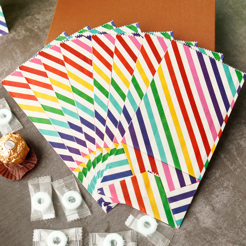 Small Paper Bags Rainbow Print - Wedding Favor Box avis et prix